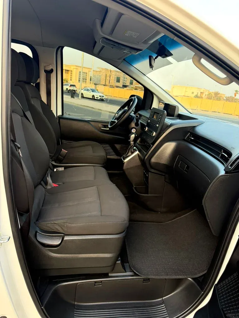 هيونداي ستاريا 2022